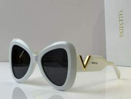Picture of Valentino Sunglasses _SKUfw67175916fw